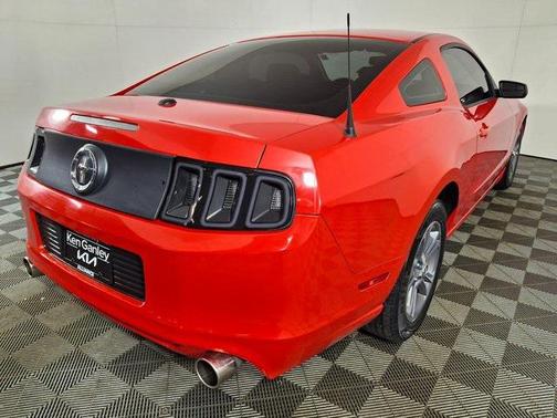 2014 Ford Mustang V6 Premium