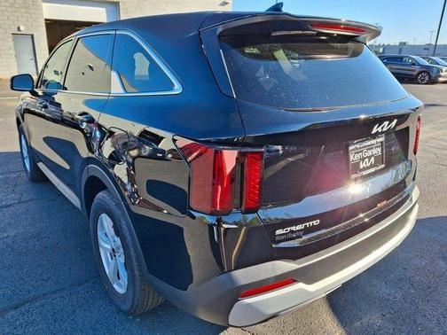 2026 Kia Sorento LX