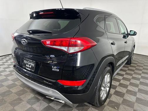 Black Noir Pearl 2017 Hyundai TUCSON Eco