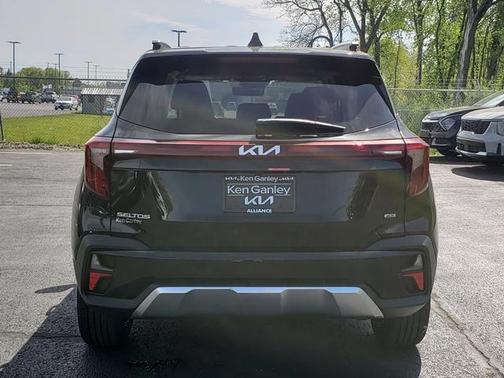 2025 Kia Seltos S