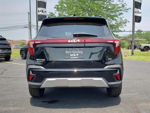2025 Kia Seltos S