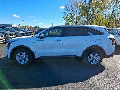 2026 Kia Sorento LX