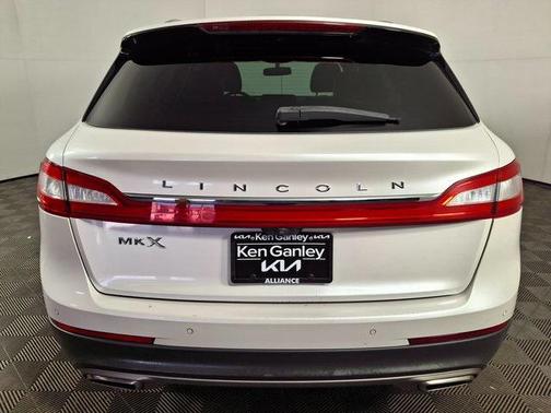 2016 Lincoln MKX Select