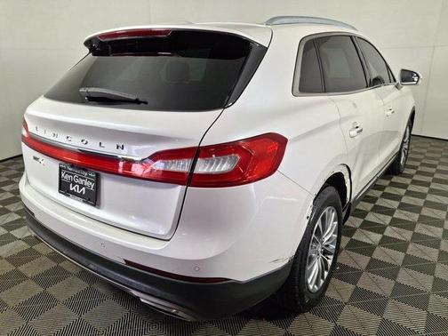 2016 Lincoln MKX Select