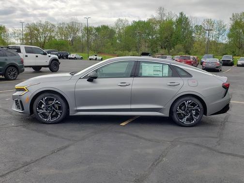2025 Kia K5 GT-Line