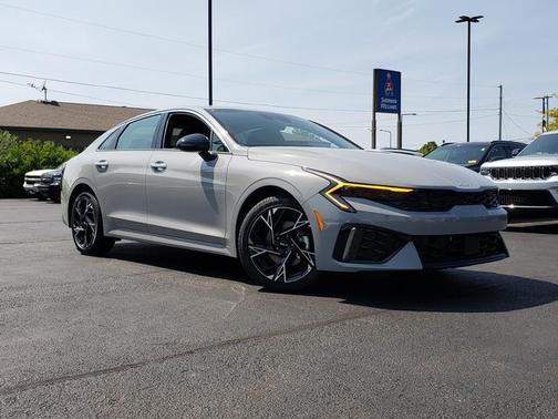 2025 Kia K5 GT-Line