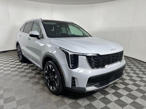 Wolf Gray 2025 Kia Sorento EX