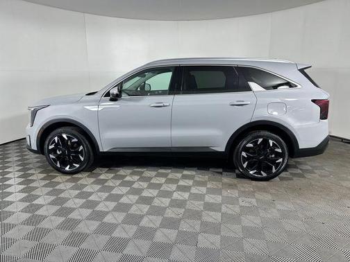 Wolf Gray 2025 Kia Sorento EX