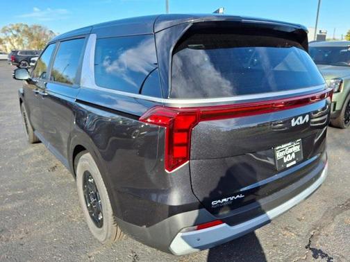 2026 Kia Carnival LXS