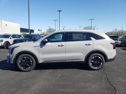 2025 Kia Sorento S