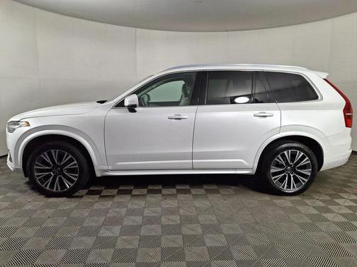 2021 Volvo XC90 T5 Momentum