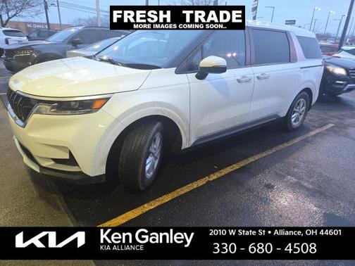 2023 Kia Carnival LX