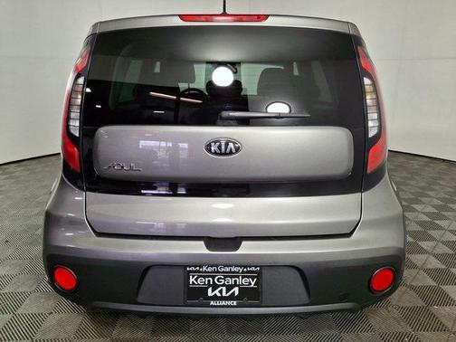 2017 Kia Soul Base