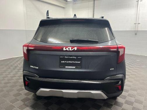 Gravity Gray 2024 Kia Seltos S