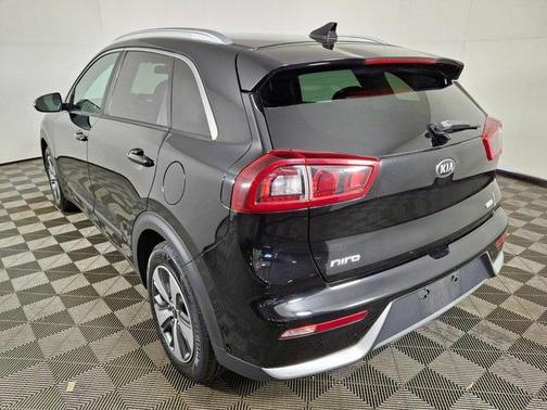 2017 Kia Niro LX