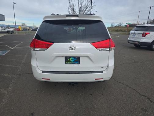 2013 Toyota Sienna LE