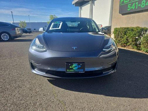 Gray 2018 Tesla Model 3 Long Range