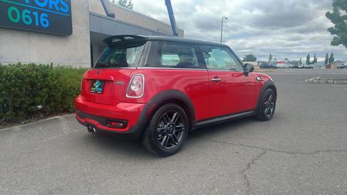 2011 MINI Cooper S Base