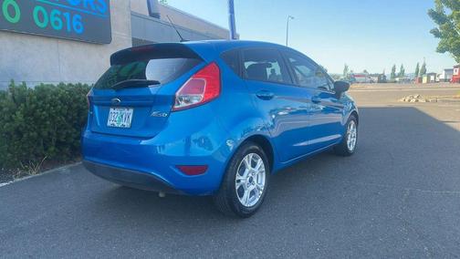 Blue Candy Metallic Tinted Clearcoat 2014 Ford Fiesta SE