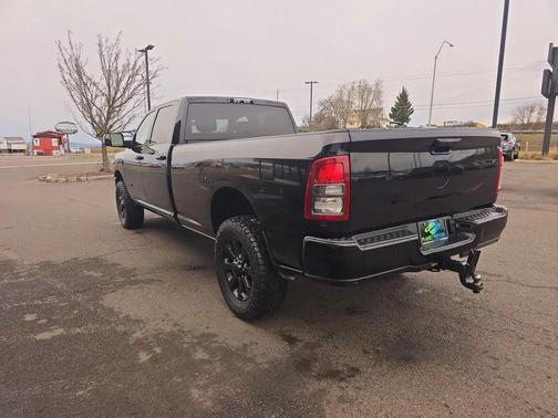 2019 RAM 2500 Big Horn Crew Cab 4x4 8' Box
