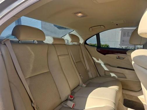 2011 Lexus LS 460 Base