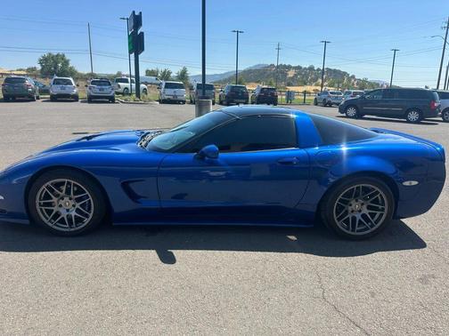 2002 Chevrolet Corvette Base