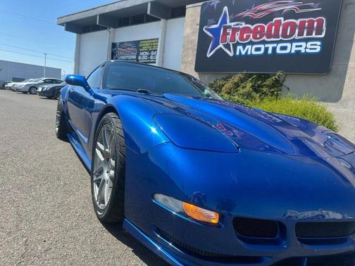 2002 Chevrolet Corvette Base