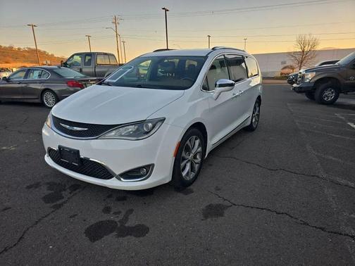 2017 Chrysler Pacifica Limited