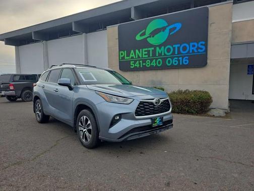 2020 Toyota Highlander XLE