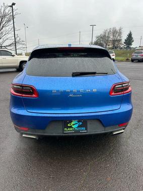 2017 Porsche Macan Sport Utility 4D