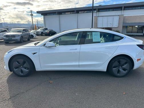 2019 Tesla Model 3 Standard Range