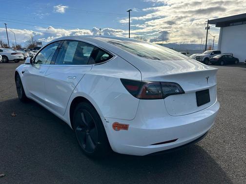 2019 Tesla Model 3 Standard Range