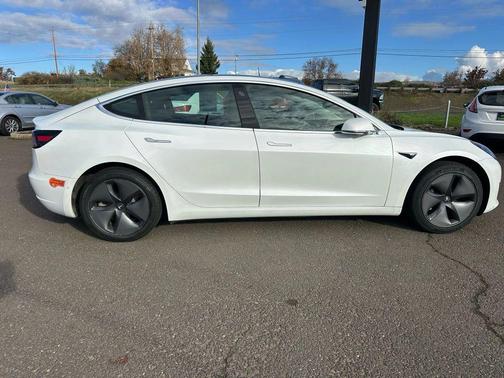 2019 Tesla Model 3 Standard Range