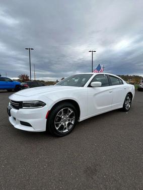 2016 Dodge Charger SE