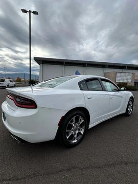 2016 Dodge Charger SE