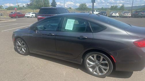 Granite Crystal Metallic Clearcoat 2016 Chrysler 200 S