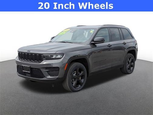2022 Jeep Grand Cherokee LAREDO