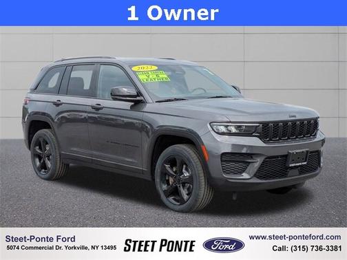2022 Jeep Grand Cherokee LAREDO