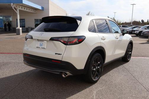 2026 Honda HR-V 2WD Sport