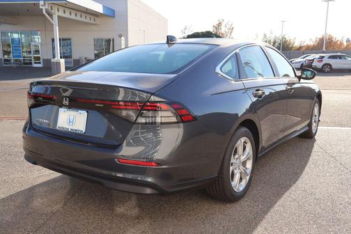 2025 Honda Accord LX 1.5T