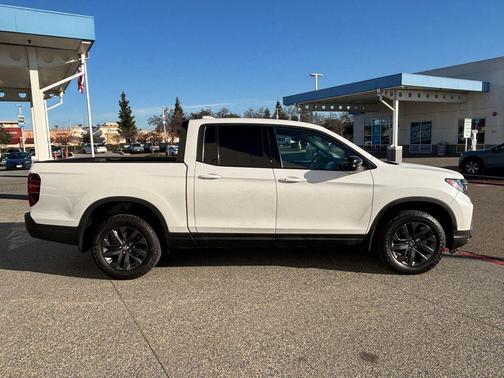 2023 Honda Ridgeline Sport