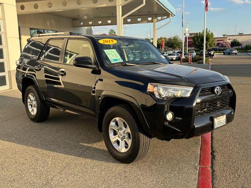 2019 Toyota 4Runner SR5