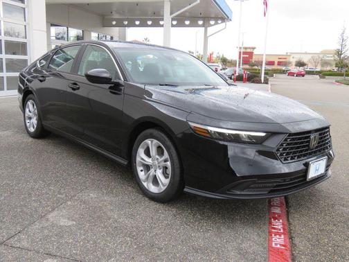 2025 Honda Accord LX 1.5T