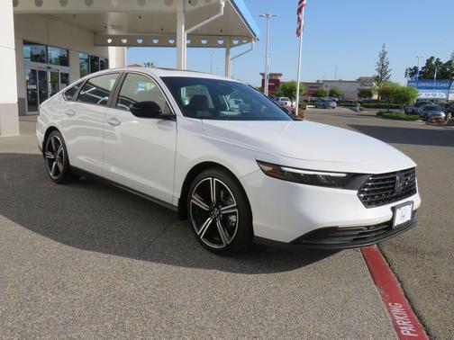 2025 Honda Accord Hybrid Base