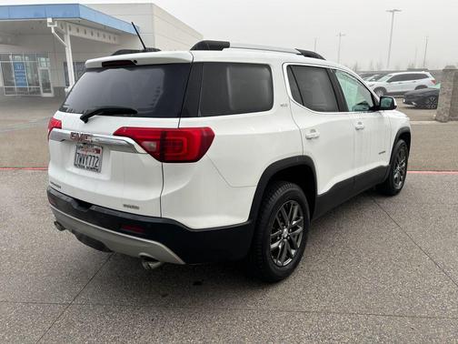 2017 GMC Acadia SLT-1