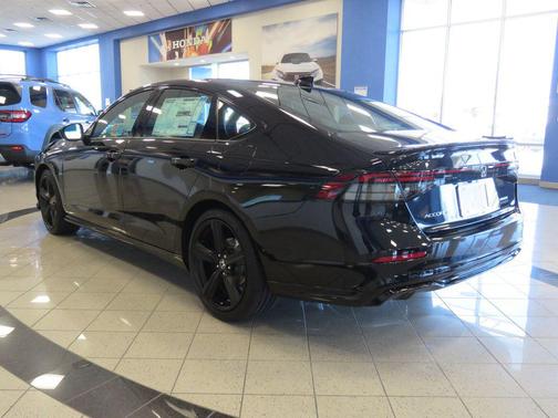 2025 Honda Accord Hybrid Base