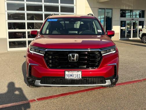 2025 Honda Pilot Touring 8-Passenger