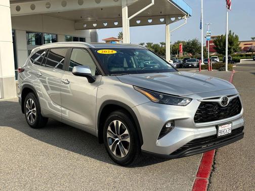 2024 Toyota Highlander XLE