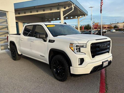 2022 GMC Sierra 1500 Elevation
