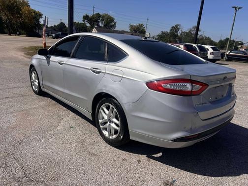 2015 Ford Fusion SE